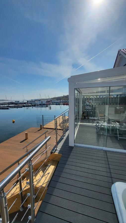Seehaus Pippa Mit Sauna And Whirlpool Direkt Am See Mucheln Luaran gambar